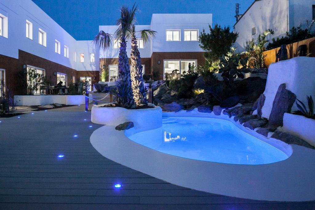 Vista Roses Mar - Villas Batik Dış mekan fotoğraf